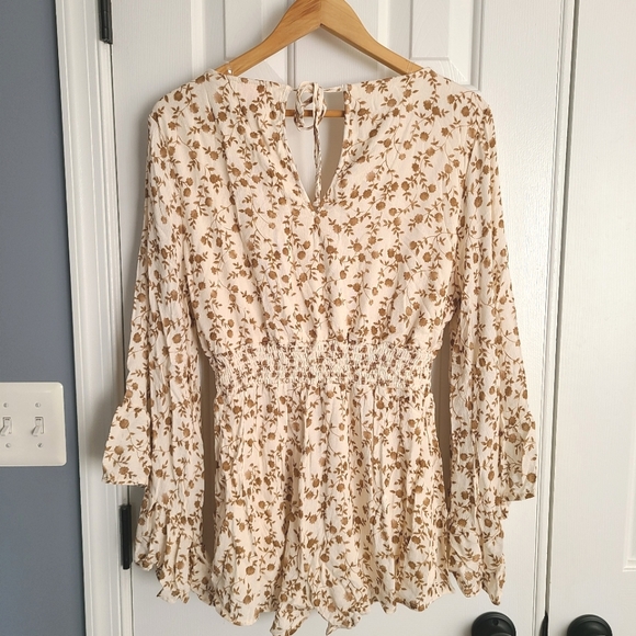 Pink Lily Floral Romper - Picture 5 of 8